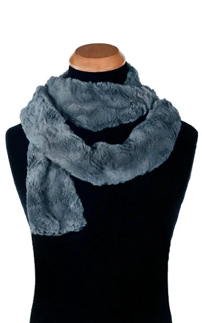 Men's Classic Scarf - Cuddly Faux Furs