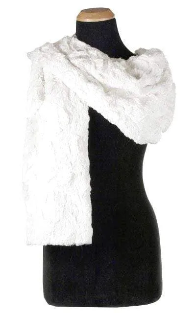 Stole - Cuddly Faux Furs