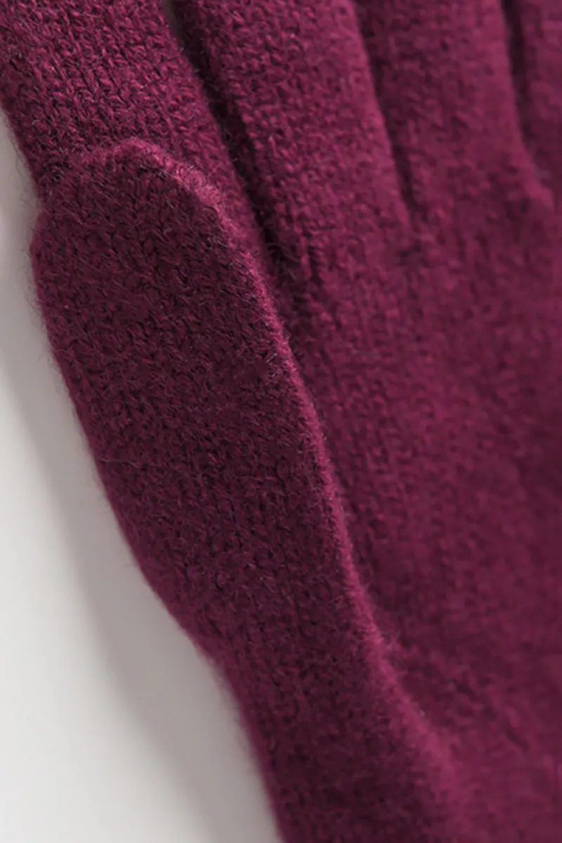 Thick Cashmere Cable Knit Gloves with Ribbed Cuffs